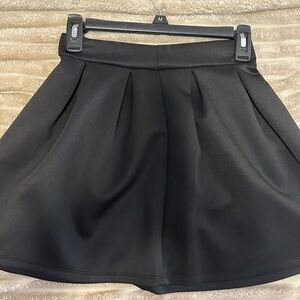 Black short Skirt skate skater goth alt scene emo